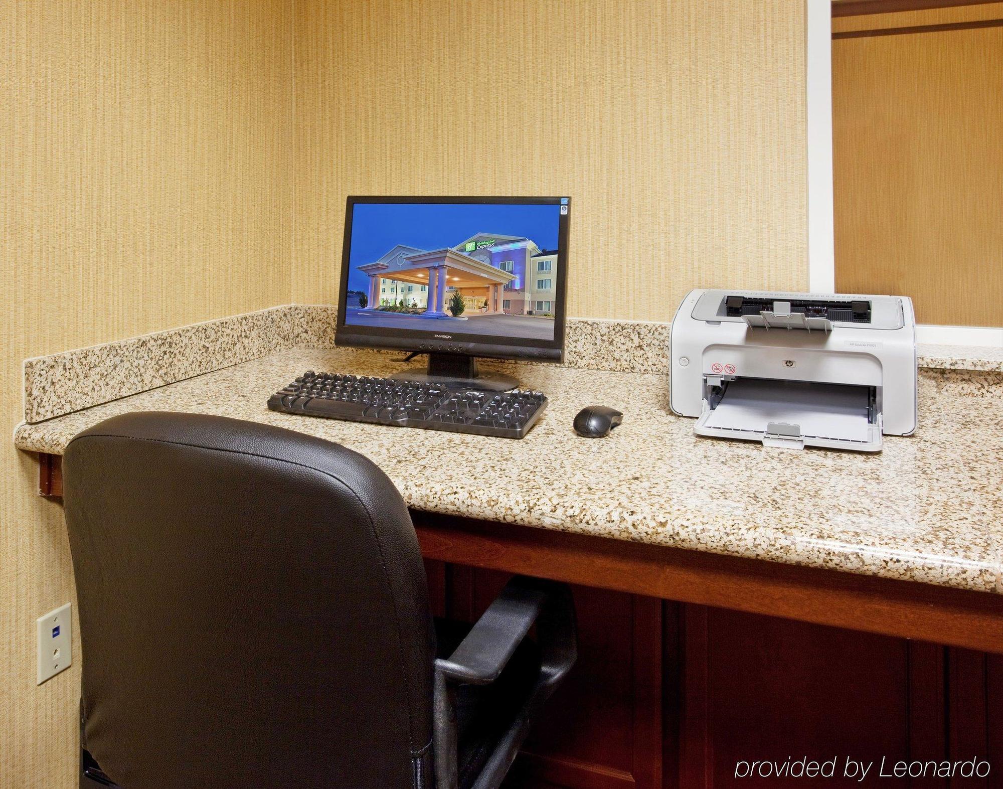 Holiday Inn Express Yreka-Shasta Area By Ihg Удобства фото