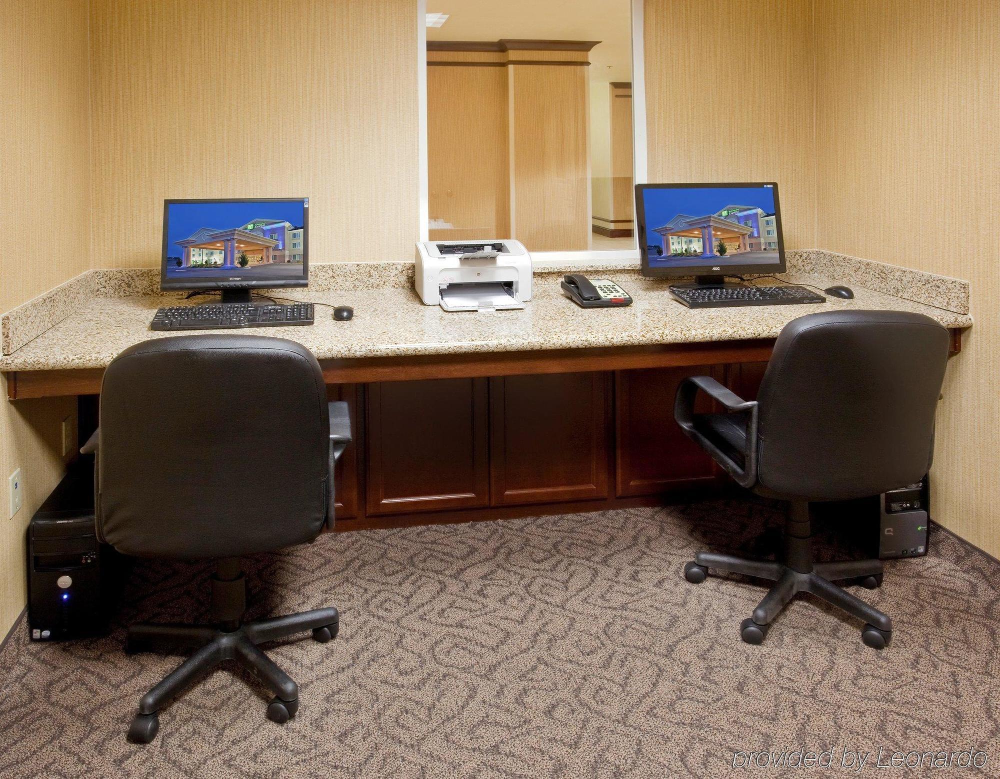 Holiday Inn Express Yreka-Shasta Area By Ihg Экстерьер фото